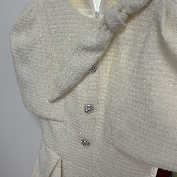 kaffine white suit dress formal - Picture 2 of 4